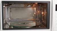 microwave sparks common causes